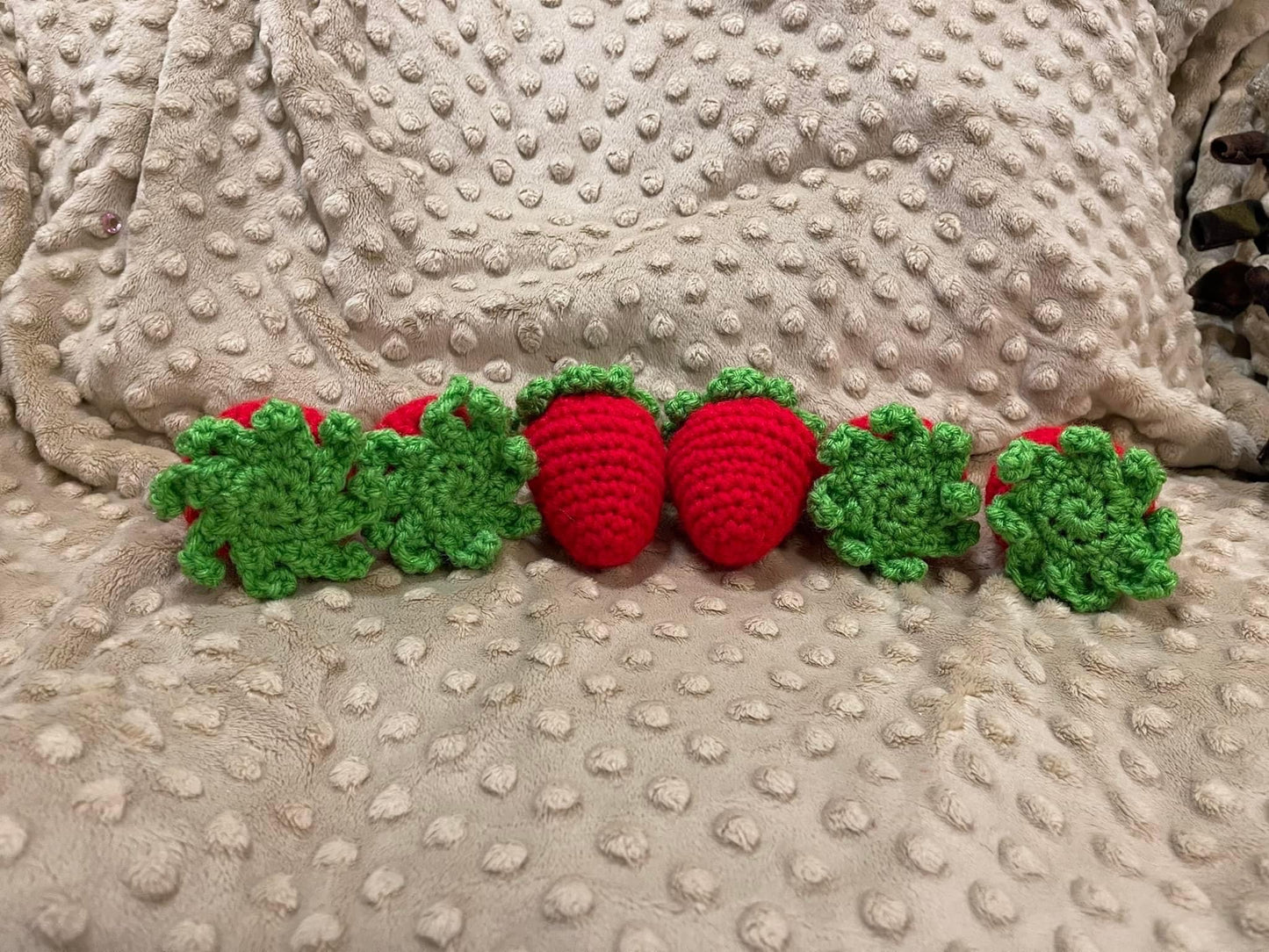 STRAWBERRIES - SET OF 6