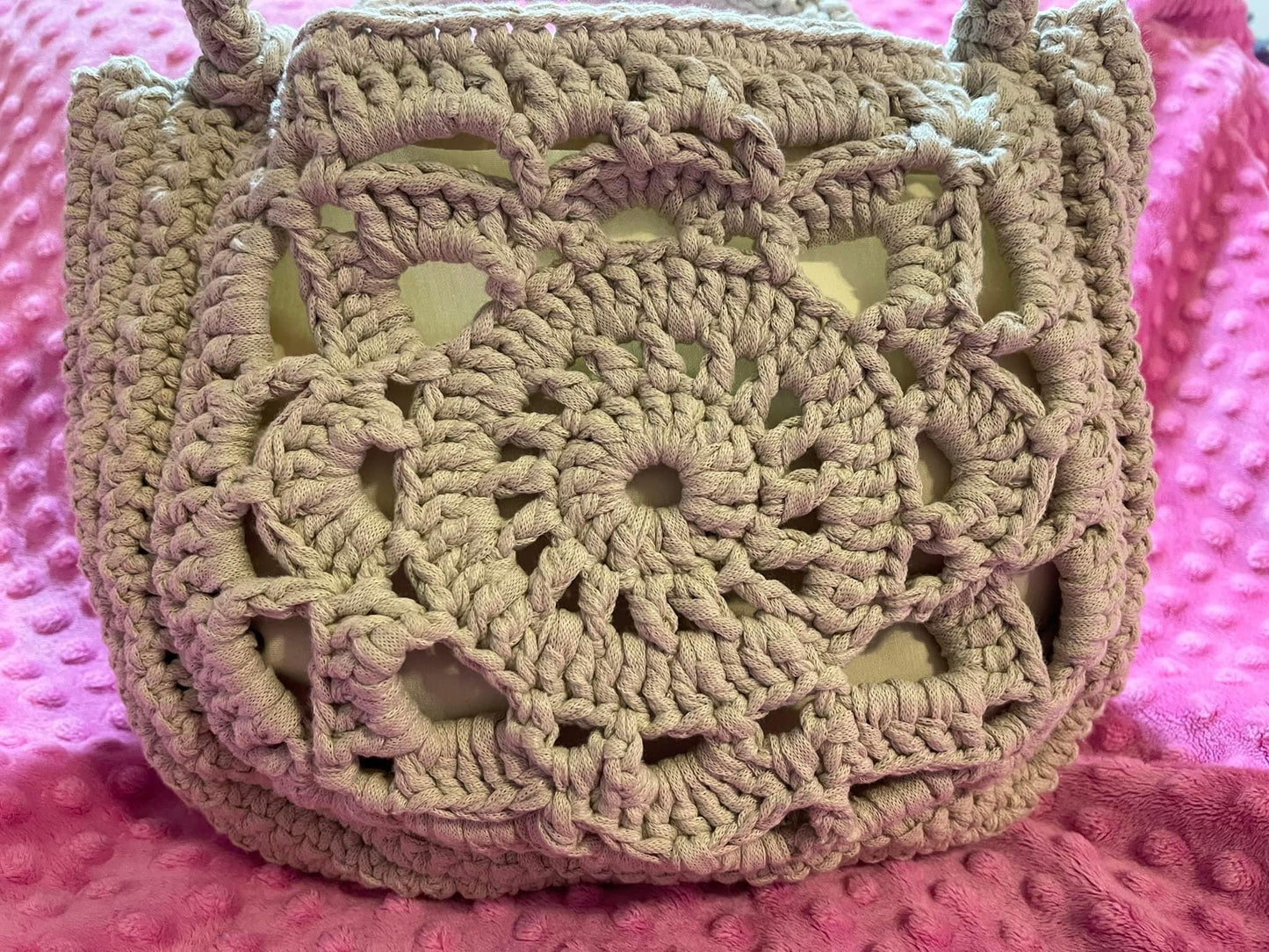 GRANNY SQUARE TOP-HANDLE HANDBAG