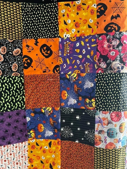 HALLOWEEN QUILT